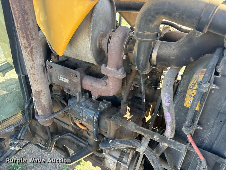 image for item EG6463 2007 Challenger MT345B tractor