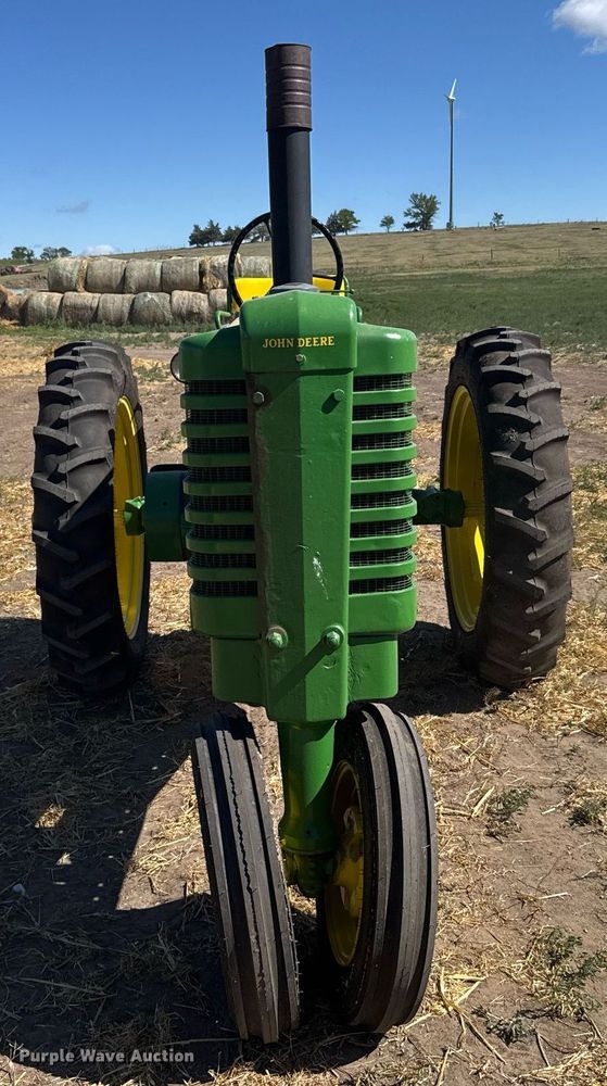 image for item EG6469 1949 John Deere A tractor
