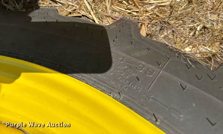 image for item EG6469 1949 John Deere A tractor