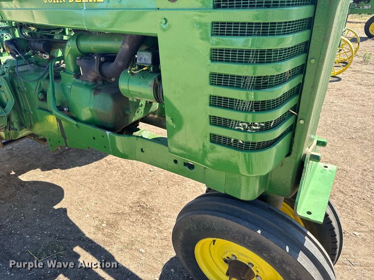 image for item EG6470 1947 John Deere G tractor