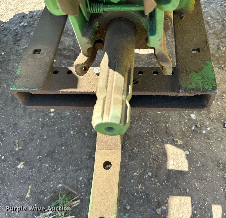 image for item EG6470 1947 John Deere G tractor