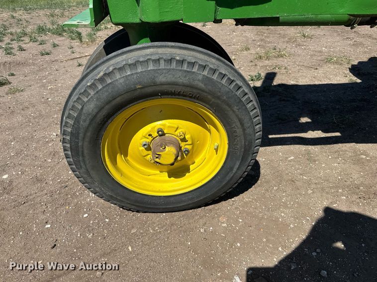 image for item EG6470 1947 John Deere G tractor