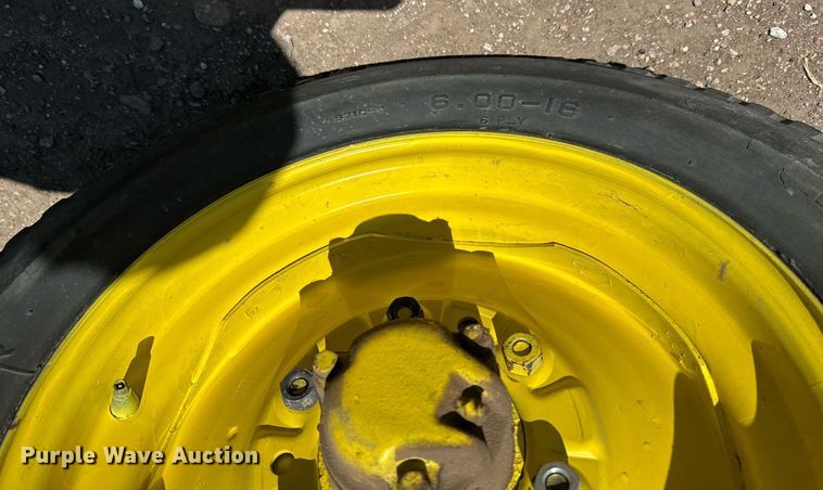 image for item EG6470 1947 John Deere G tractor