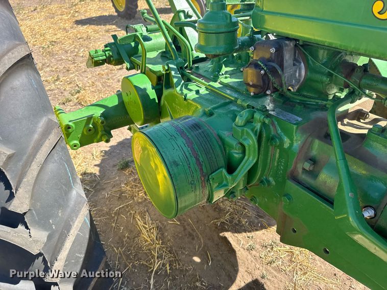 image for item EG6471 1941 John Deere B tractor