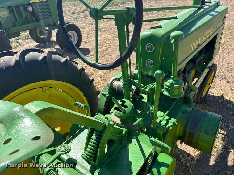 image for item EG6471 1941 John Deere B tractor