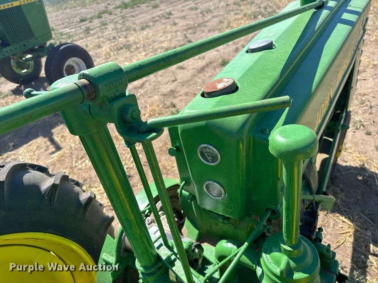 image for item EG6471 1941 John Deere B tractor