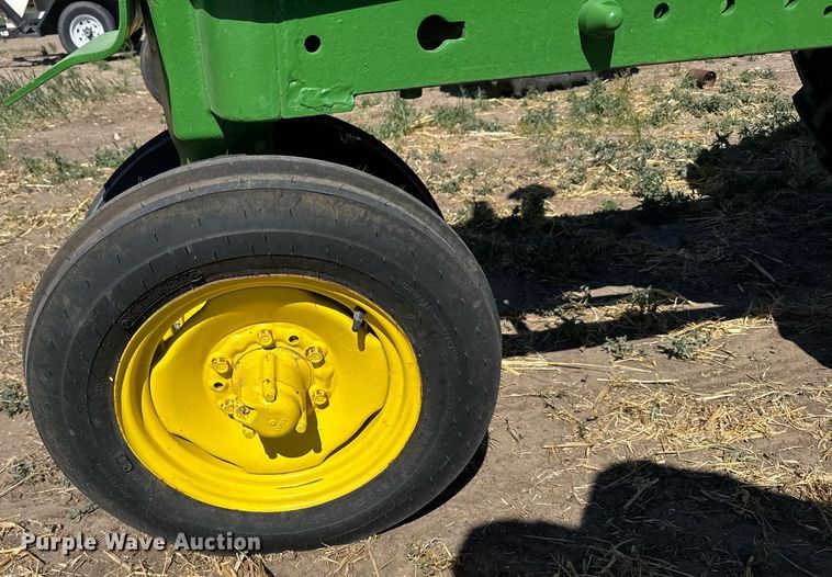 image for item EG6471 1941 John Deere B tractor