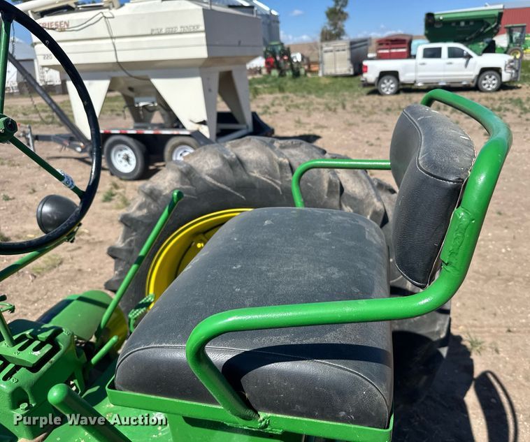 image for item EG6473 1950 John Deere B tractor