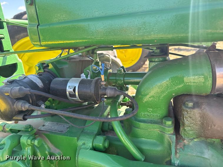 image for item EG6473 1950 John Deere B tractor