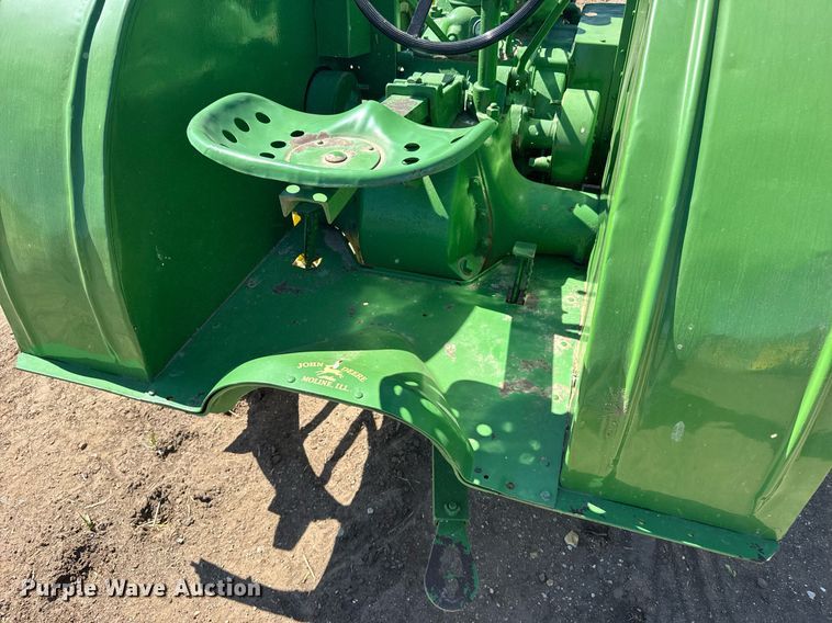 image for item EG6474 1935 John Deere AR tractor