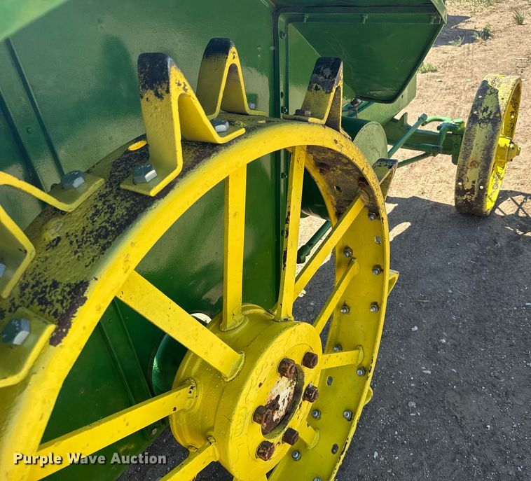 image for item EG6474 1935 John Deere AR tractor