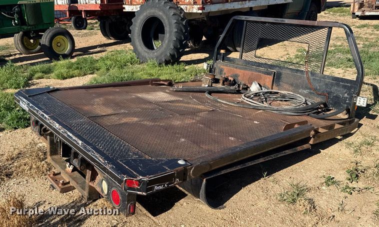 image for item EG6476 HydraBed hydraulic bale bed