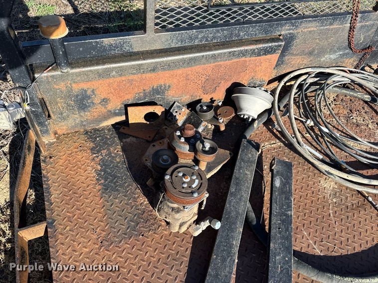 image for item EG6476 HydraBed hydraulic bale bed