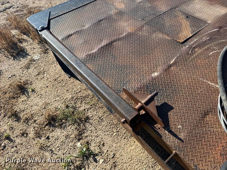 image for item EG6476 HydraBed hydraulic bale bed