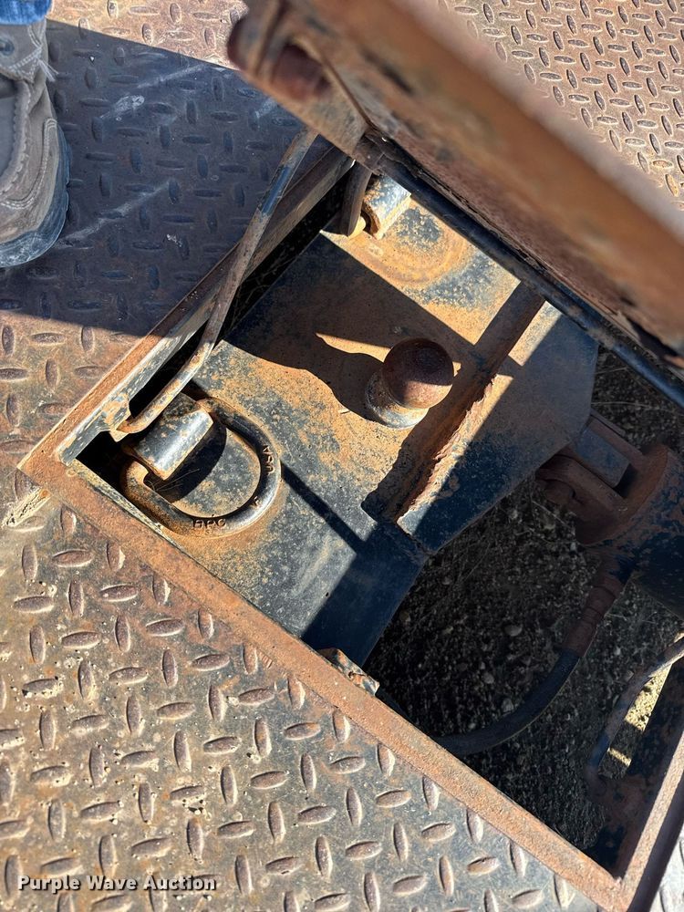 image for item EG6476 HydraBed hydraulic bale bed