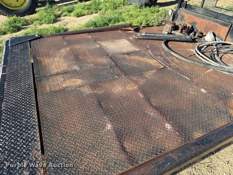 image for item EG6476 HydraBed hydraulic bale bed