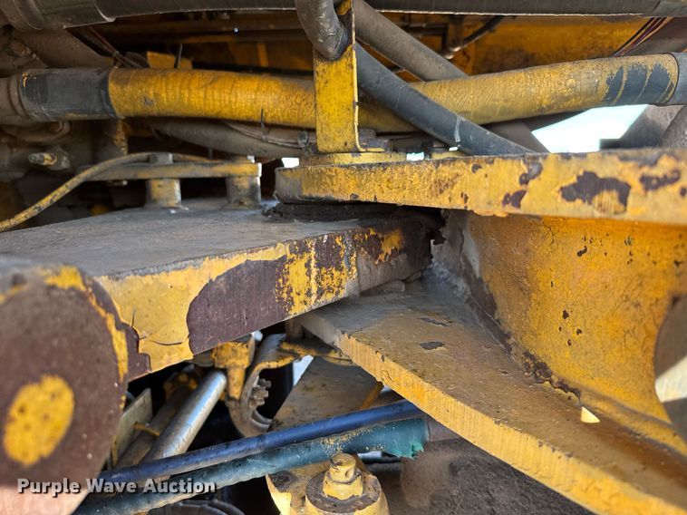 image for item EG6479 International Harvester H65C wheel loader