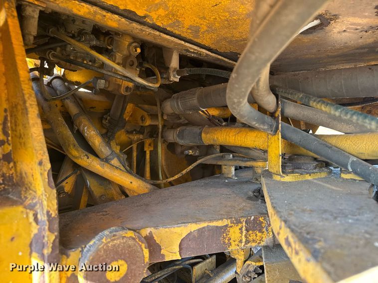 image for item EG6479 International Harvester H65C wheel loader