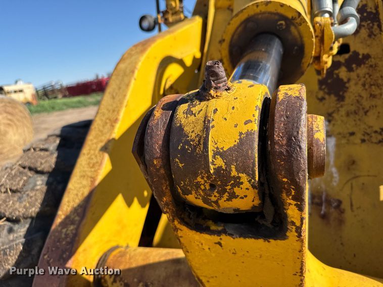 image for item EG6479 International Harvester H65C wheel loader