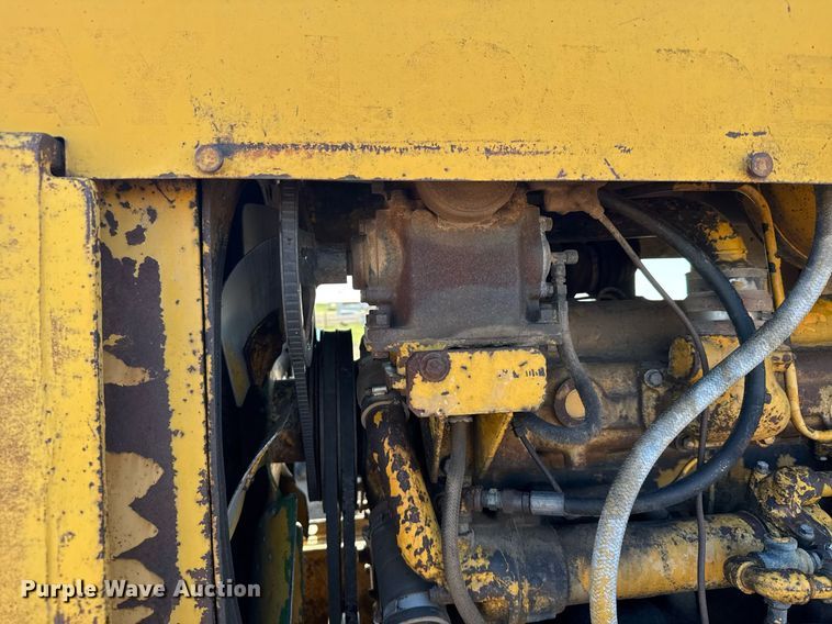 image for item EG6479 International Harvester H65C wheel loader