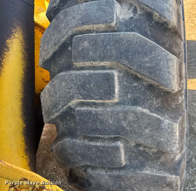 image for item EG6479 International Harvester H65C wheel loader