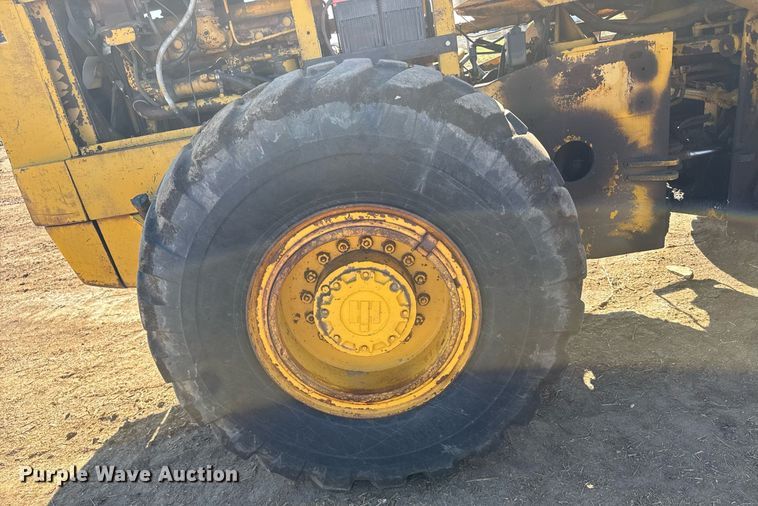 image for item EG6479 International Harvester H65C wheel loader