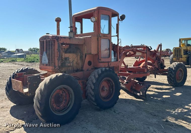 image for item EG6480 1963 Galion 104G motor grader