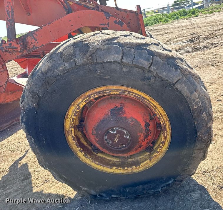 image for item EG6480 1963 Galion 104G motor grader