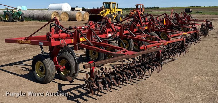 image for item EG6481 Sunflower 3060-42 Fallow-King sweep plow