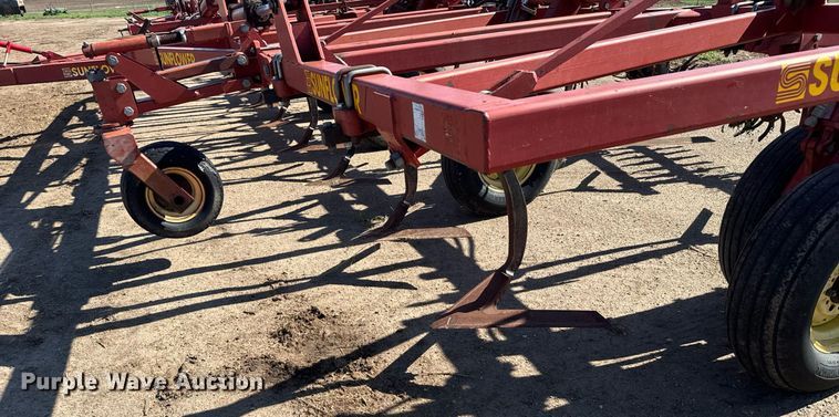 image for item EG6481 Sunflower 3060-42 Fallow-King sweep plow