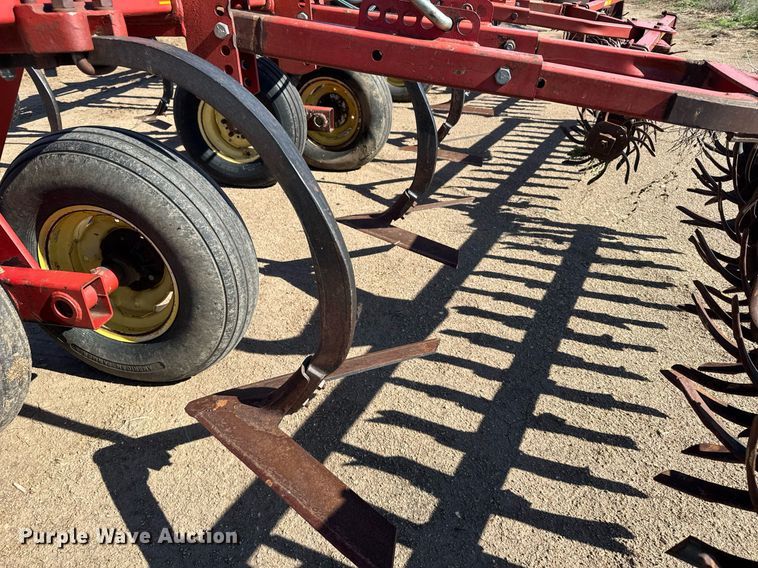 image for item EG6481 Sunflower 3060-42 Fallow-King sweep plow