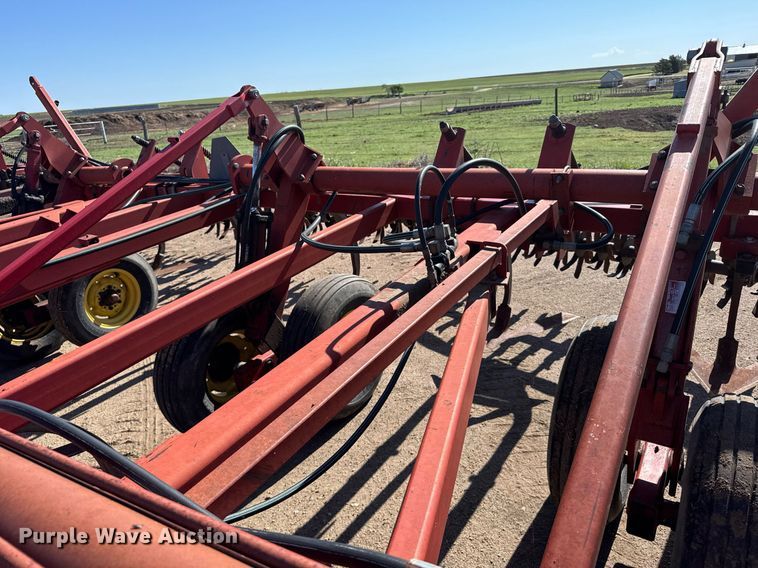 image for item EG6481 Sunflower 3060-42 Fallow-King sweep plow