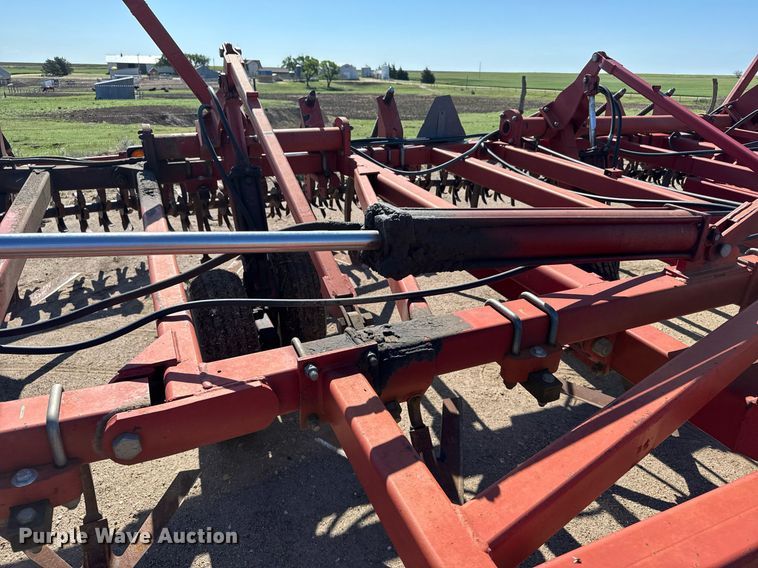 image for item EG6481 Sunflower 3060-42 Fallow-King sweep plow