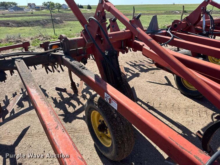 image for item EG6481 Sunflower 3060-42 Fallow-King sweep plow