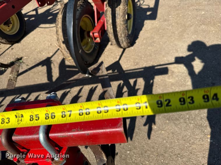 image for item EG6481 Sunflower 3060-42 Fallow-King sweep plow