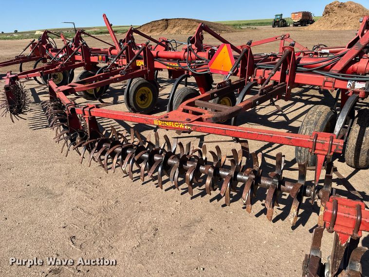 image for item EG6481 Sunflower 3060-42 Fallow-King sweep plow