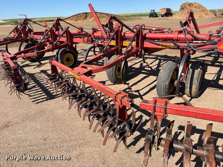 image for item EG6481 Sunflower 3060-42 Fallow-King sweep plow
