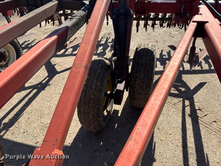 image for item EG6481 Sunflower 3060-42 Fallow-King sweep plow