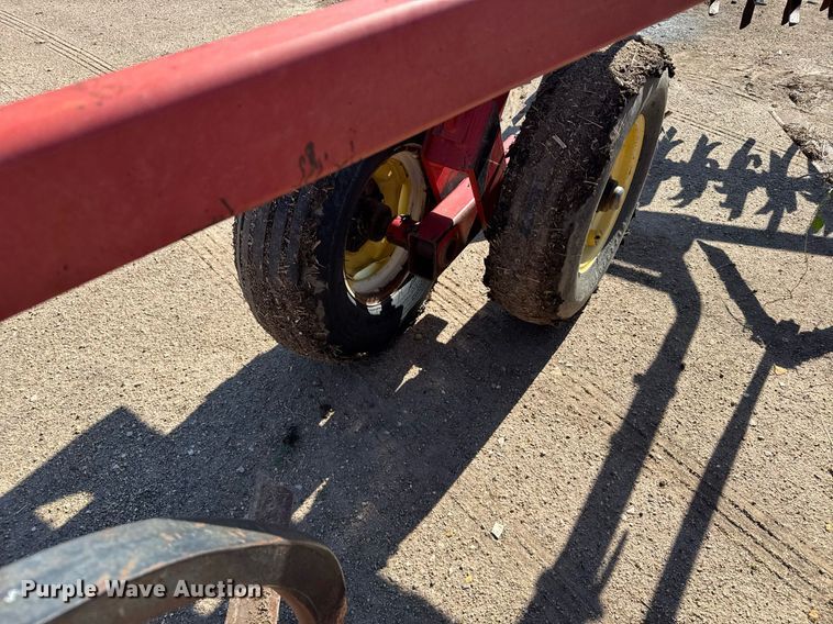 image for item EG6481 Sunflower 3060-42 Fallow-King sweep plow