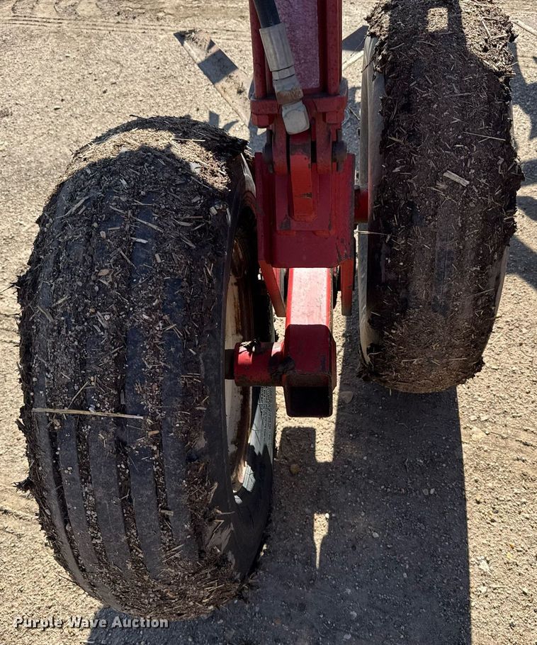 image for item EG6481 Sunflower 3060-42 Fallow-King sweep plow