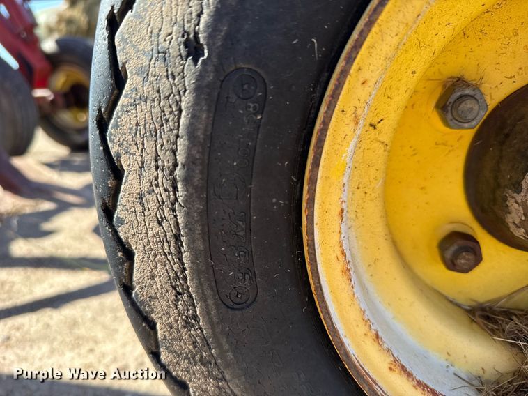 image for item EG6481 Sunflower 3060-42 Fallow-King sweep plow