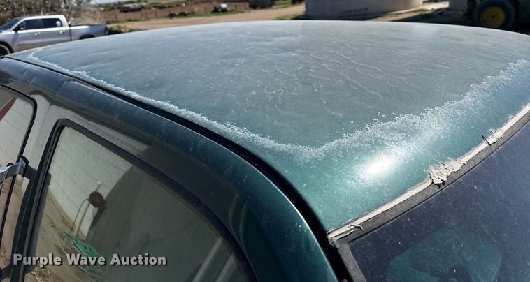 image for item EG6488 1998 Chevrolet GMT-400 Ext. Cab pickup truck