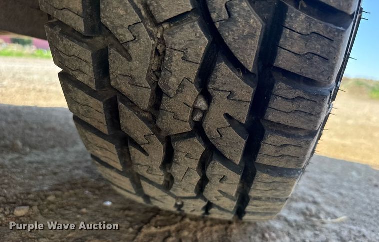 image for item EG6488 1998 Chevrolet GMT-400 Ext. Cab pickup truck