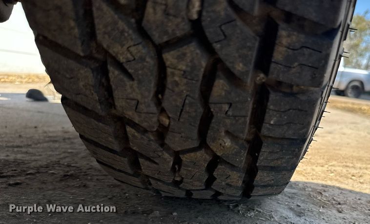 image for item EG6488 1998 Chevrolet GMT-400 Ext. Cab pickup truck