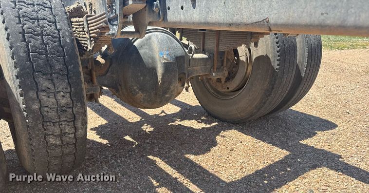 image for item EG6490 2009 Kenworth T370 truck cab and chassis