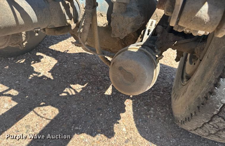 image for item EG6490 2009 Kenworth T370 truck cab and chassis