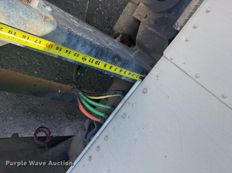 image for item EG6490 2009 Kenworth T370 truck cab and chassis