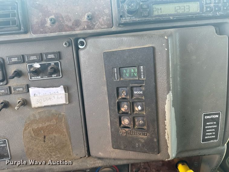 image for item EG6490 2009 Kenworth T370 truck cab and chassis