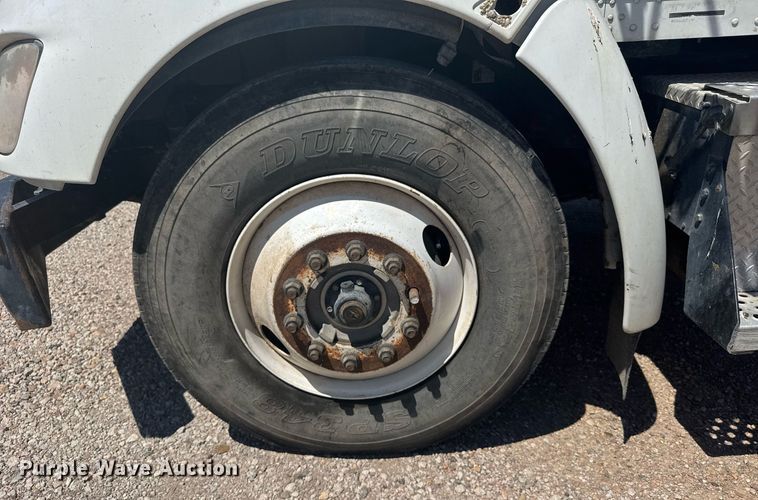 image for item EG6490 2009 Kenworth T370 truck cab and chassis