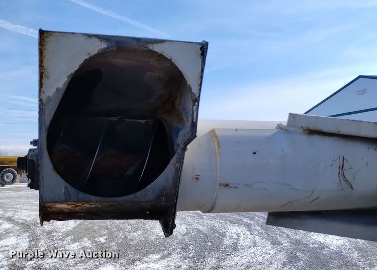 image for item EH0118 1999 Mack CH613 fertilizer delivery truck